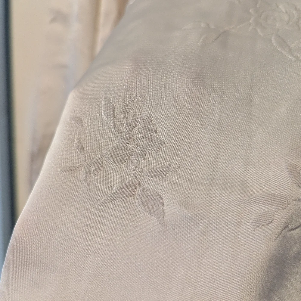 H&M Satin Jaquard Tie Neck Blouse - Picture 12 of 16